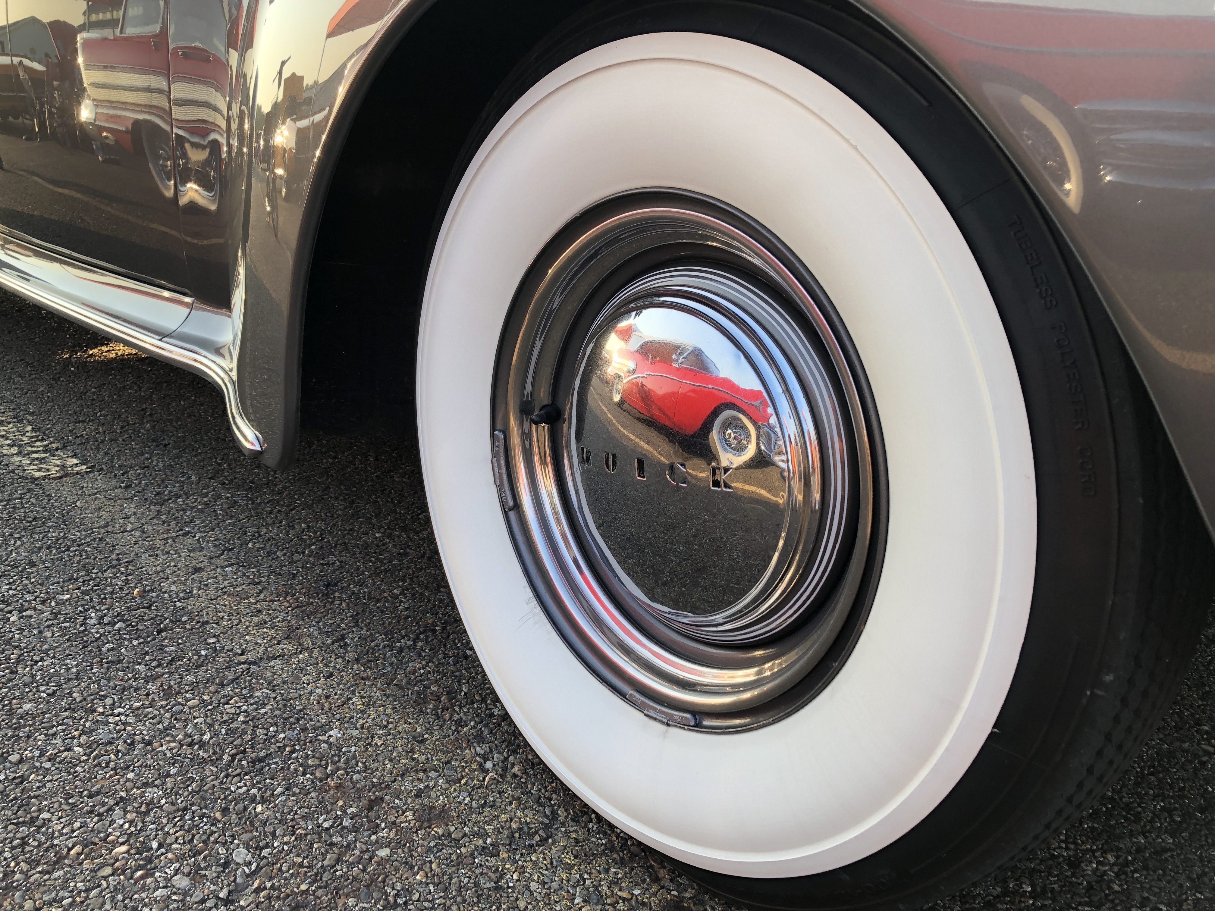 Buick hubcap